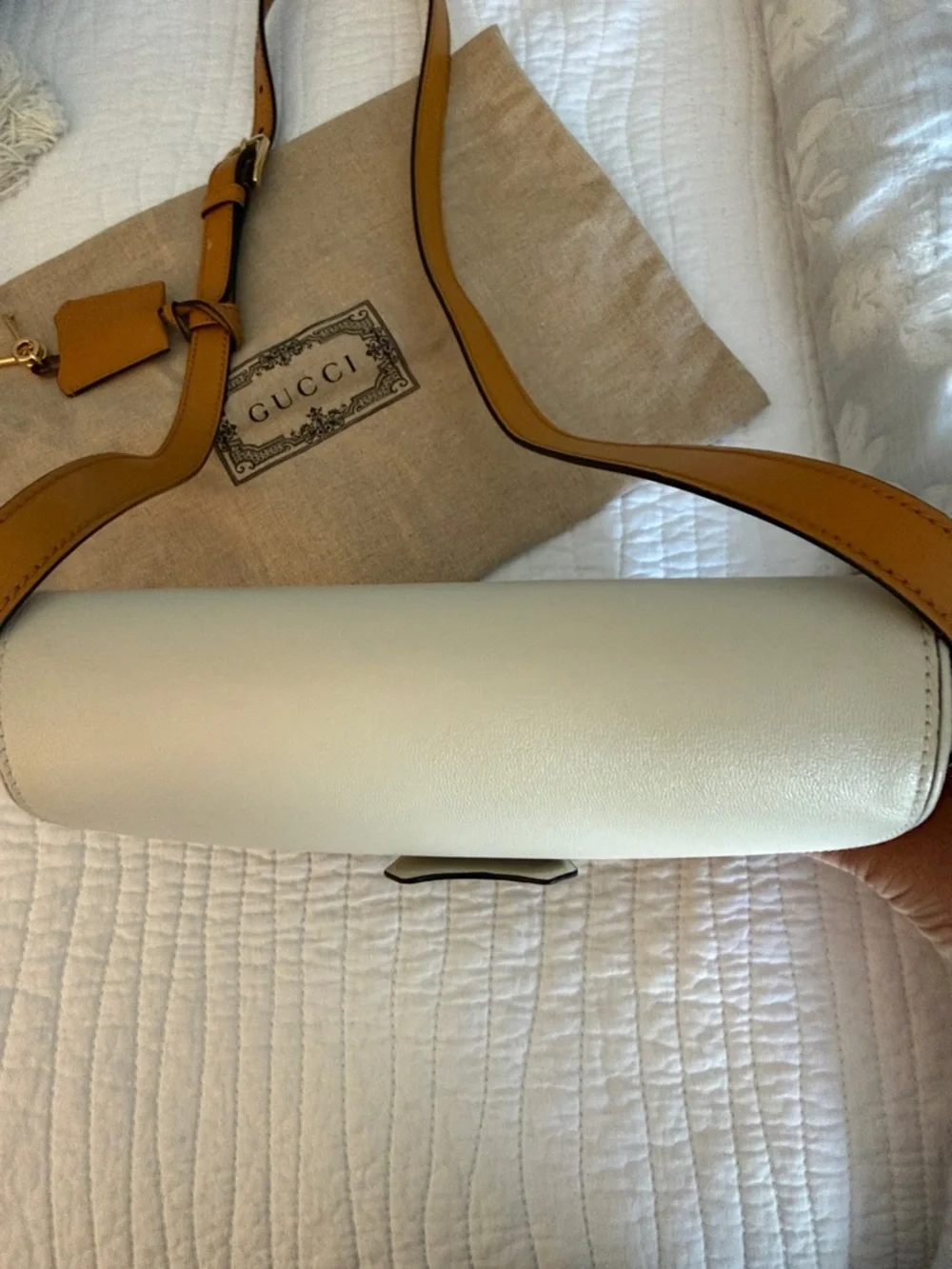 Gucci crossbody padlock, saddle, off-white, and rust - Picture 8 of 9